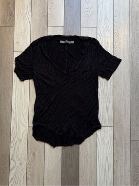 Enza Costa Black Short-Sleeve V-Neck Tee New size M